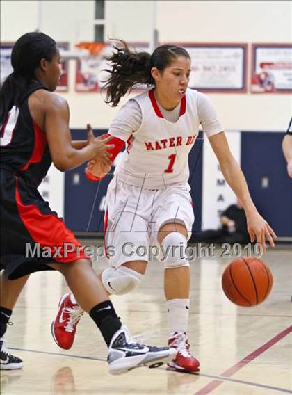 Thumbnail 2 in Bolingbrook vs. Mater Dei (Nike Tournament of Champions) photogallery.