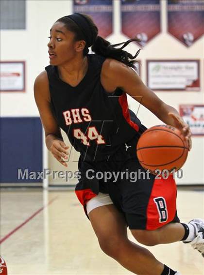 Thumbnail 1 in Bolingbrook vs. Mater Dei (Nike Tournament of Champions) photogallery.