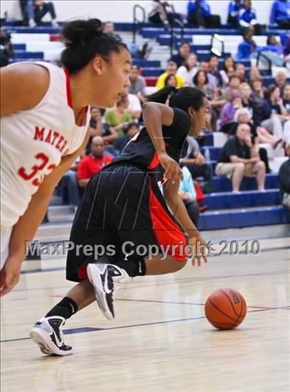 Thumbnail 3 in Bolingbrook vs. Mater Dei (Nike Tournament of Champions) photogallery.