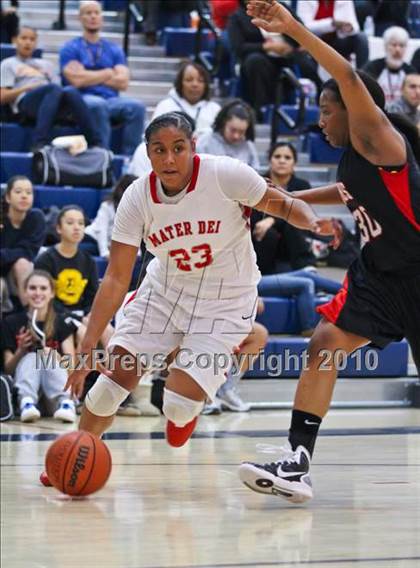Thumbnail 2 in Bolingbrook vs. Mater Dei (Nike Tournament of Champions) photogallery.