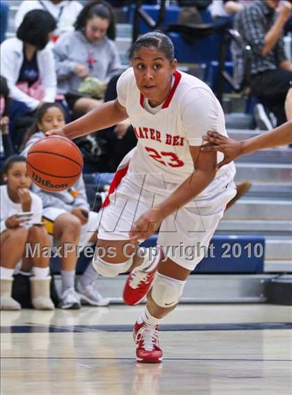 Thumbnail 3 in Bolingbrook vs. Mater Dei (Nike Tournament of Champions) photogallery.