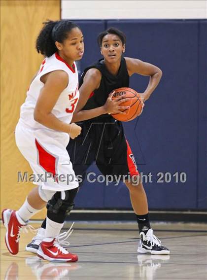 Thumbnail 2 in Bolingbrook vs. Mater Dei (Nike Tournament of Champions) photogallery.