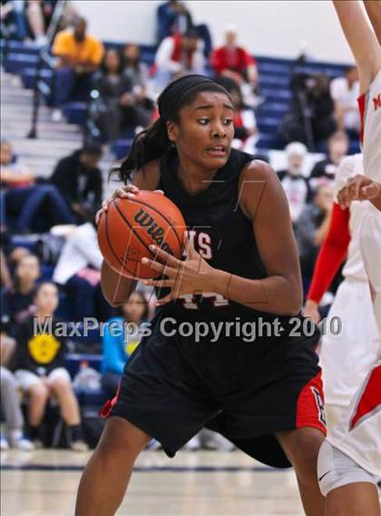 Thumbnail 1 in Bolingbrook vs. Mater Dei (Nike Tournament of Champions) photogallery.