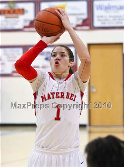 Thumbnail 2 in Bolingbrook vs. Mater Dei (Nike Tournament of Champions) photogallery.