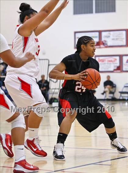 Thumbnail 1 in Bolingbrook vs. Mater Dei (Nike Tournament of Champions) photogallery.