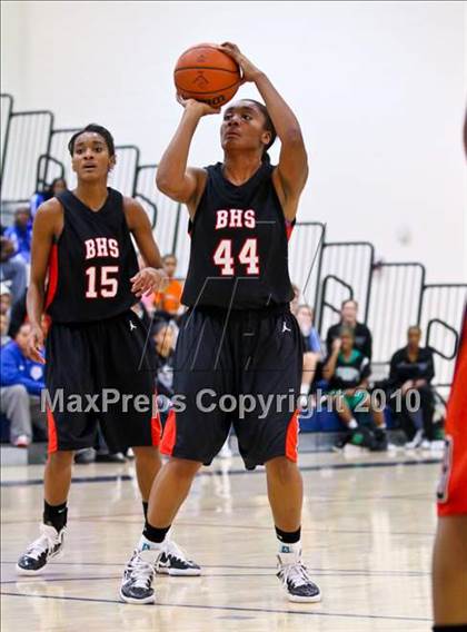 Thumbnail 1 in Bolingbrook vs. Mater Dei (Nike Tournament of Champions) photogallery.