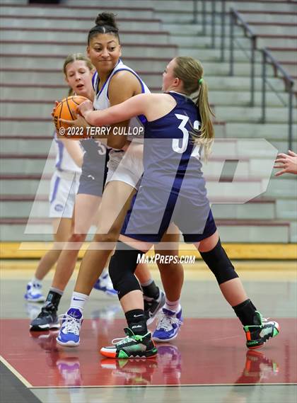 Thumbnail 2 in Corner Canyon vs. Fremont (Beetdigger Classic) photogallery.