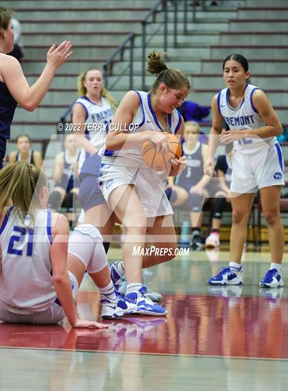 Thumbnail 2 in Corner Canyon vs. Fremont (Beetdigger Classic) photogallery.