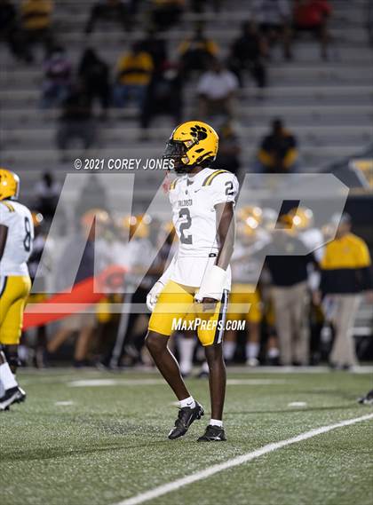 Thumbnail 3 in Valdosta vs Northside photogallery.