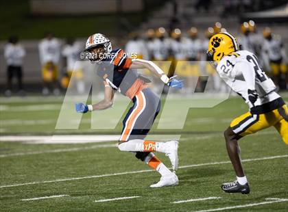 Thumbnail 1 in Valdosta vs Northside photogallery.