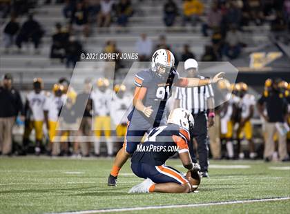Thumbnail 3 in Valdosta vs Northside photogallery.