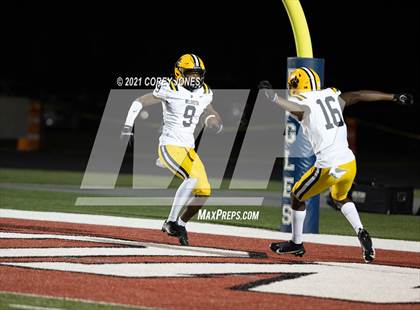 Thumbnail 3 in Valdosta vs Northside photogallery.