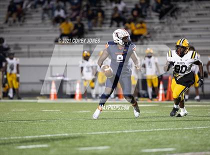 Thumbnail 2 in Valdosta vs Northside photogallery.