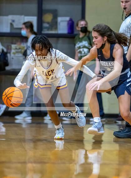 Thumbnail 2 in Hoggard @ Jack Britt photogallery.