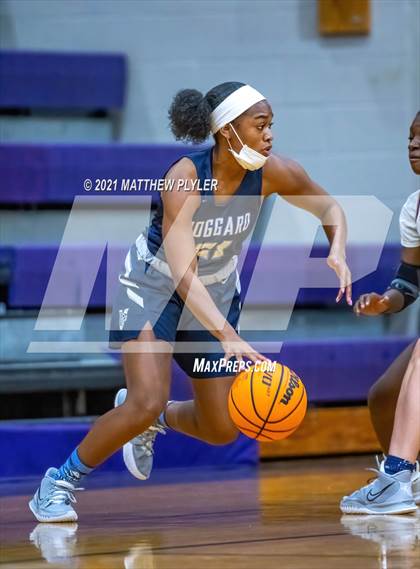 Thumbnail 3 in Hoggard @ Jack Britt photogallery.