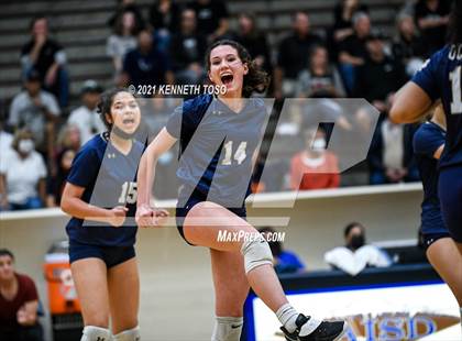 Thumbnail 1 in Vandegrift vs. O'Connor (UIL Region 4 Semi-Final) photogallery.