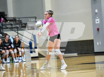 Thumbnail 2 in Vandegrift vs. O'Connor (UIL Region 4 Semi-Final) photogallery.