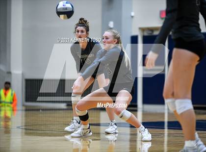 Thumbnail 1 in Vandegrift vs. O'Connor (UIL Region 4 Semi-Final) photogallery.