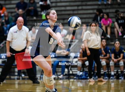 Thumbnail 1 in Vandegrift vs. O'Connor (UIL Region 4 Semi-Final) photogallery.