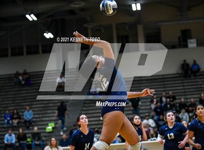 Thumbnail 2 in Vandegrift vs. O'Connor (UIL Region 4 Semi-Final) photogallery.