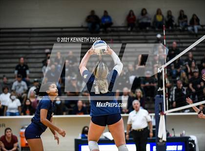 Thumbnail 3 in Vandegrift vs. O'Connor (UIL Region 4 Semi-Final) photogallery.
