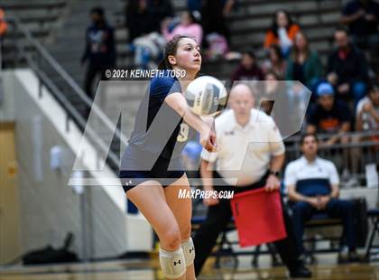 Thumbnail 2 in Vandegrift vs. O'Connor (UIL Region 4 Semi-Final) photogallery.