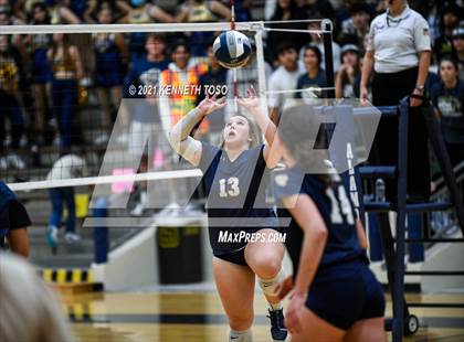 Thumbnail 1 in Vandegrift vs. O'Connor (UIL Region 4 Semi-Final) photogallery.
