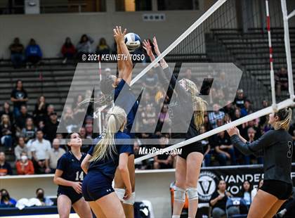 Thumbnail 2 in Vandegrift vs. O'Connor (UIL Region 4 Semi-Final) photogallery.
