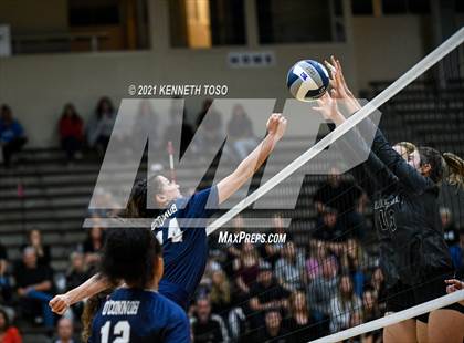 Thumbnail 3 in Vandegrift vs. O'Connor (UIL Region 4 Semi-Final) photogallery.