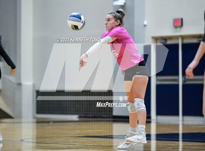 Thumbnail 2 in Vandegrift vs. O'Connor (UIL Region 4 Semi-Final) photogallery.