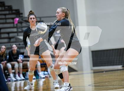 Thumbnail 2 in Vandegrift vs. O'Connor (UIL Region 4 Semi-Final) photogallery.
