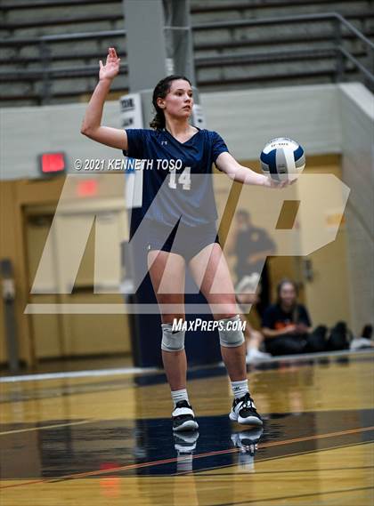 Thumbnail 3 in Vandegrift vs. O'Connor (UIL Region 4 Semi-Final) photogallery.