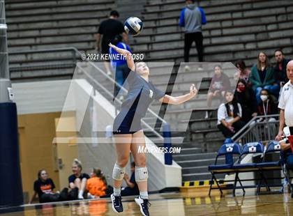 Thumbnail 3 in Vandegrift vs. O'Connor (UIL Region 4 Semi-Final) photogallery.