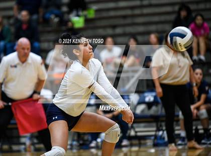 Thumbnail 2 in Vandegrift vs. O'Connor (UIL Region 4 Semi-Final) photogallery.