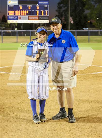 Thumbnail 3 in Clovis vs. Central (CIF CS Division I Championship) photogallery.