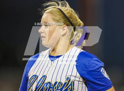 Thumbnail 1 in Clovis vs. Central (CIF CS Division I Championship) photogallery.