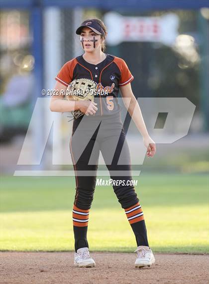 Thumbnail 2 in Clovis vs. Central (CIF CS Division I Championship) photogallery.