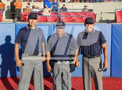 Thumbnail 2 in Clovis vs. Central (CIF CS Division I Championship) photogallery.