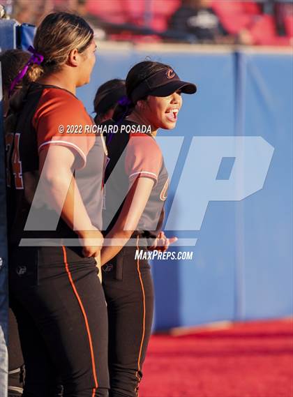 Thumbnail 2 in Clovis vs. Central (CIF CS Division I Championship) photogallery.