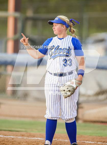 Thumbnail 3 in Clovis vs. Central (CIF CS Division I Championship) photogallery.