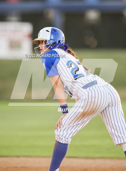 Thumbnail 3 in Clovis vs. Central (CIF CS Division I Championship) photogallery.