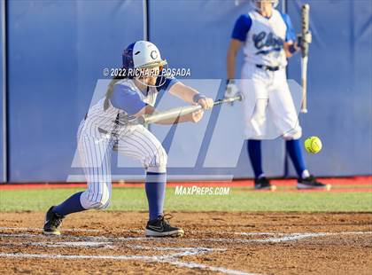 Thumbnail 2 in Clovis vs. Central (CIF CS Division I Championship) photogallery.