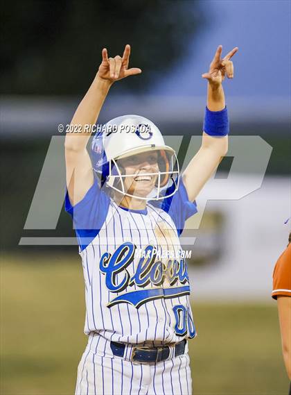 Thumbnail 2 in Clovis vs. Central (CIF CS Division I Championship) photogallery.