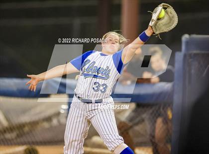 Thumbnail 2 in Clovis vs. Central (CIF CS Division I Championship) photogallery.