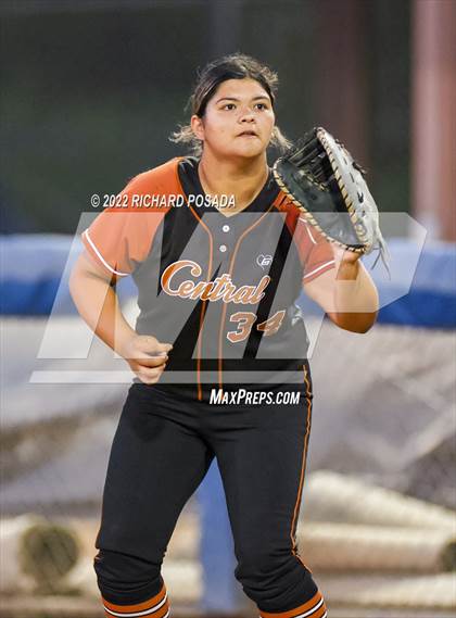 Thumbnail 3 in Clovis vs. Central (CIF CS Division I Championship) photogallery.
