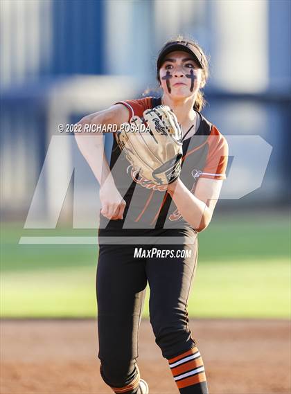 Thumbnail 1 in Clovis vs. Central (CIF CS Division I Championship) photogallery.