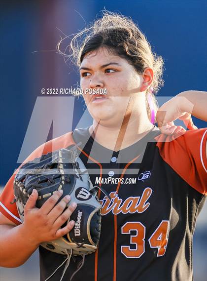 Thumbnail 3 in Clovis vs. Central (CIF CS Division I Championship) photogallery.