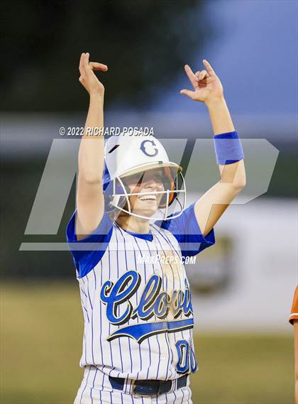 Thumbnail 3 in Clovis vs. Central (CIF CS Division I Championship) photogallery.