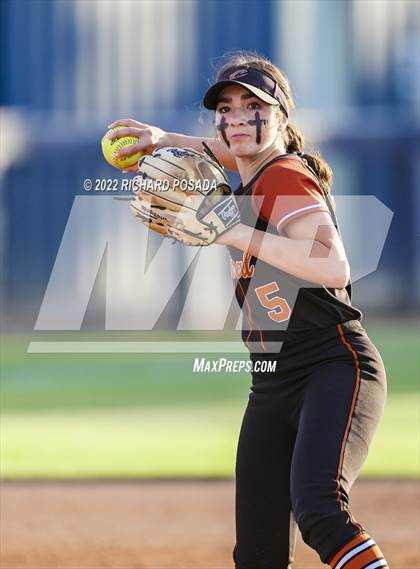 Thumbnail 1 in Clovis vs. Central (CIF CS Division I Championship) photogallery.
