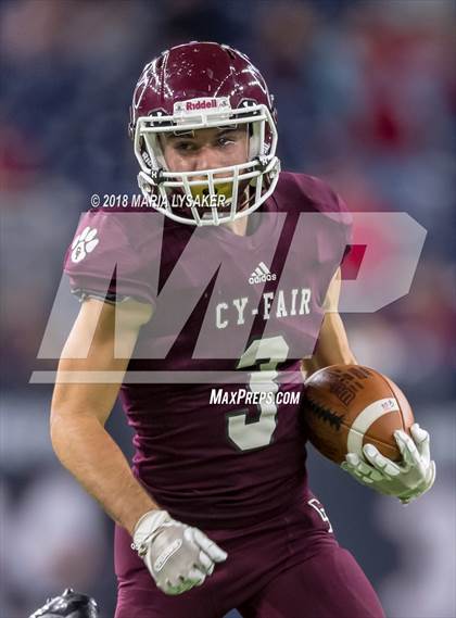 Thumbnail 3 in North Shore vs Cy-Fair (UIL 6A Quarterfinal Playoffs) photogallery.